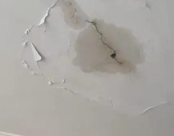 杜尔伯特阳台漏水维修公司分享下屋面防水工程质量问题原因分析